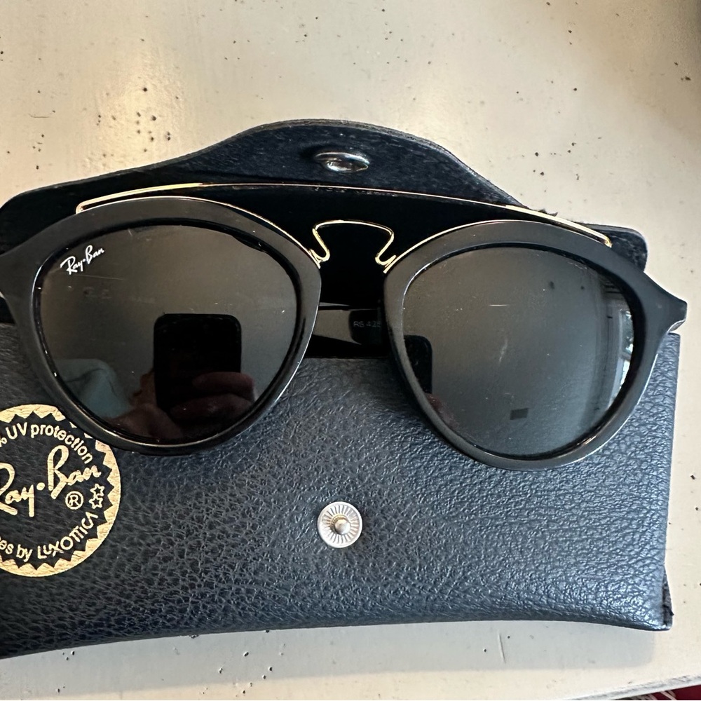 Ray-Ban Classic Black Sunglasses